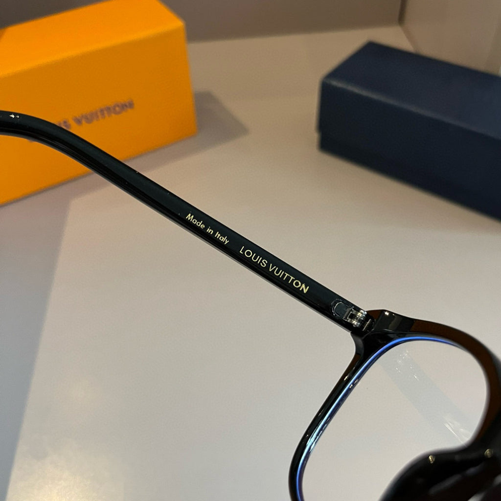 Louis Vuitton Fashion Gold Lens Sunglasses for Men & Women - 398087 - detail image 9