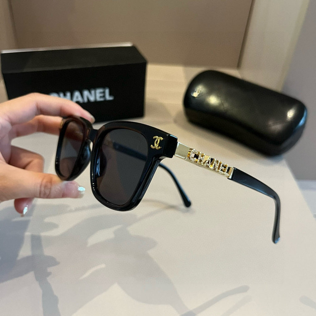 Chanel Oversized Silver Lens Sunglasses for Men & Women - 382224 - detail image 5