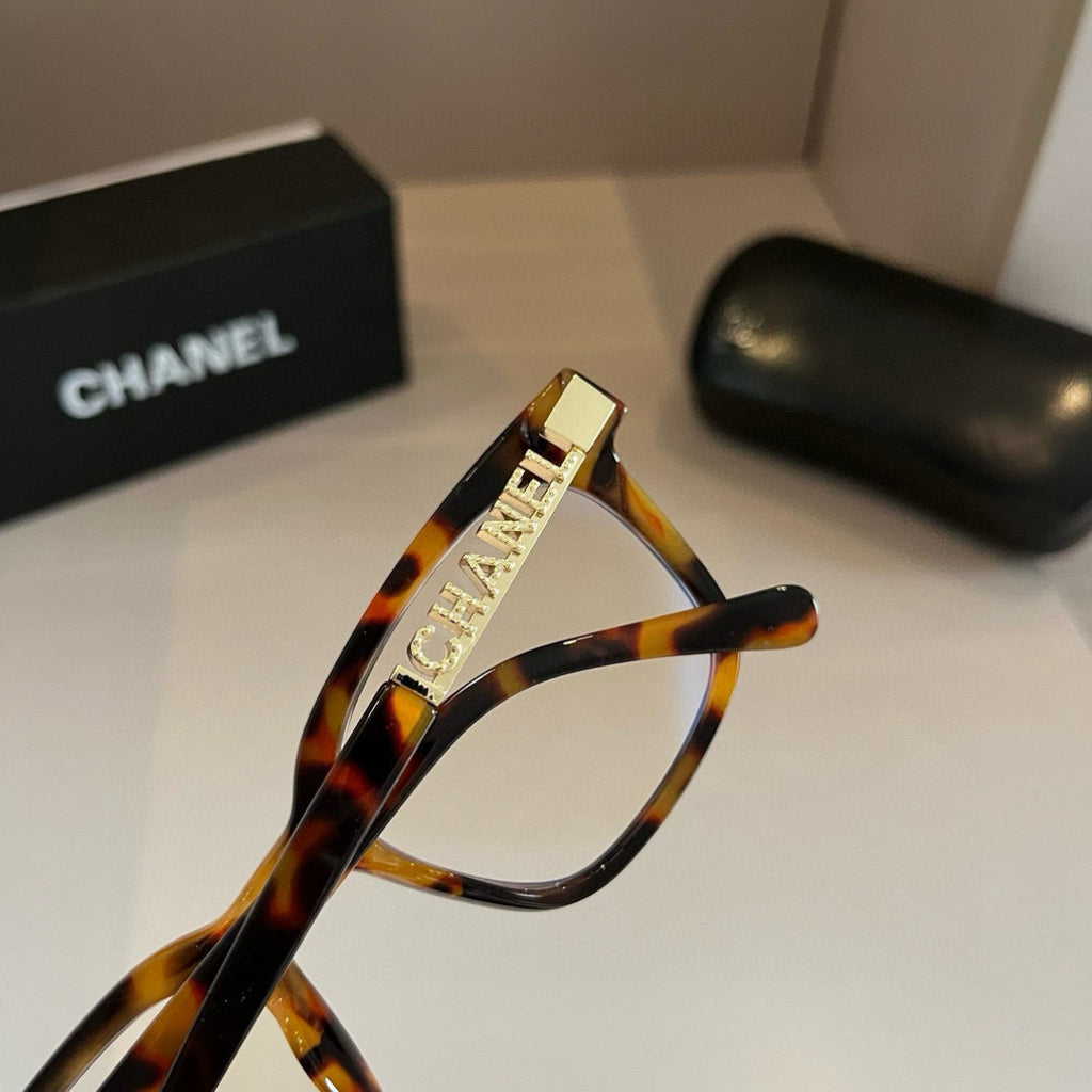 Chanel Oversized Brown Lens Sunglasses for Men & Women - 382226 - detail image 6