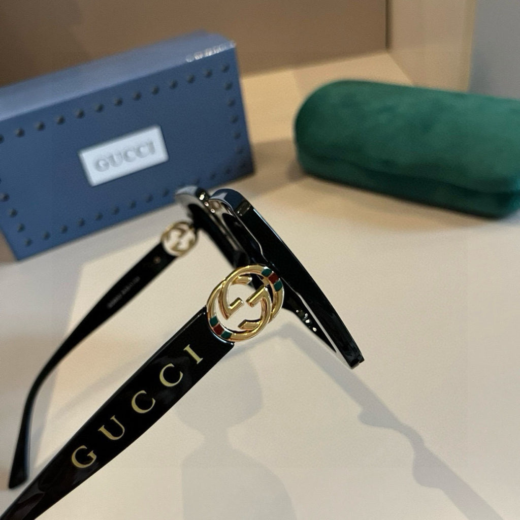 Gucci Oversized Gold Lens Sunglasses for Women - 381958 - detail image 2