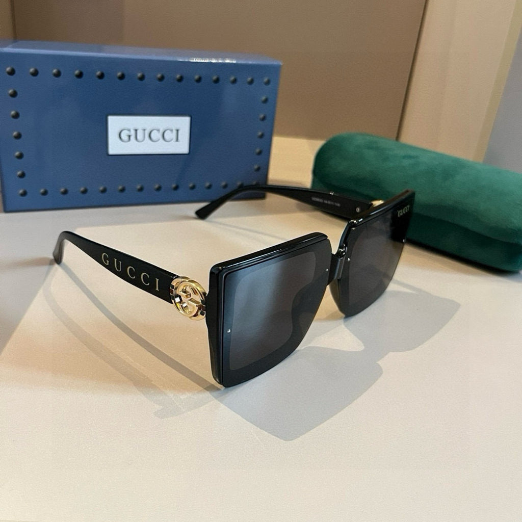 Gucci Oversized Gold Lens Sunglasses for Women - 381958