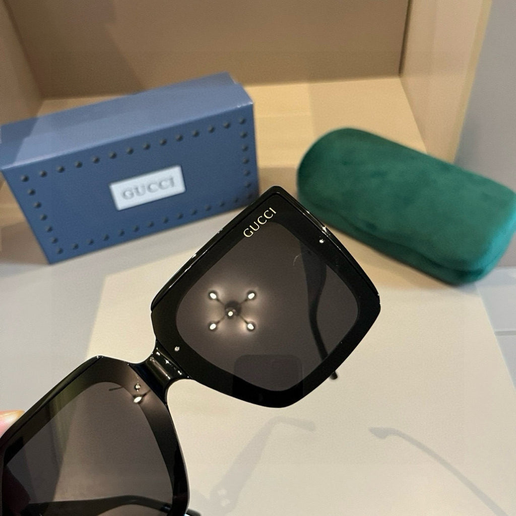 Gucci Oversized Gold Lens Sunglasses for Women - 381958 - detail image 6
