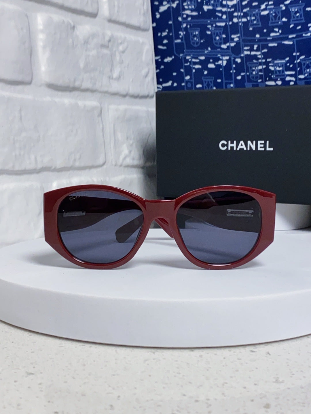 Chanel Polarized Cat-Eye Blue Lens Sunglasses for Women - 158323 - detail image 2