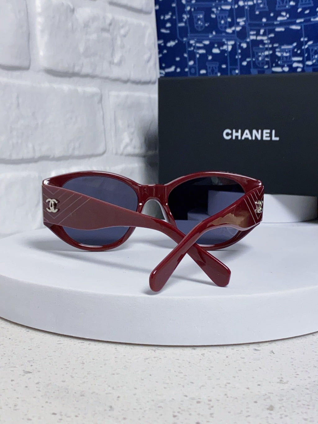 Chanel Polarized Cat-Eye Blue Lens Sunglasses for Women - 158323 - detail image 3