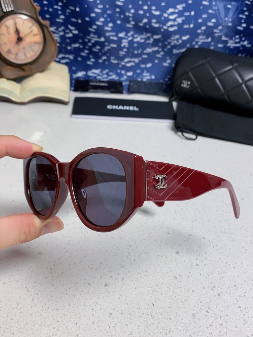 Chanel Polarized Cat-Eye Blue Lens Sunglasses for Women - 158323 - detail image 6