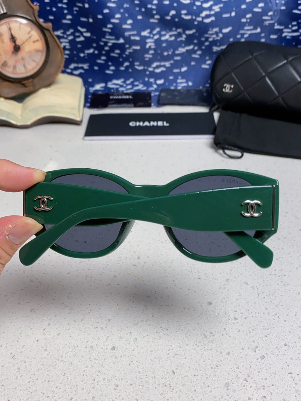 Chanel Polarized Cat-Eye Blue Lens Sunglasses for Women - 158324 - detail image 5