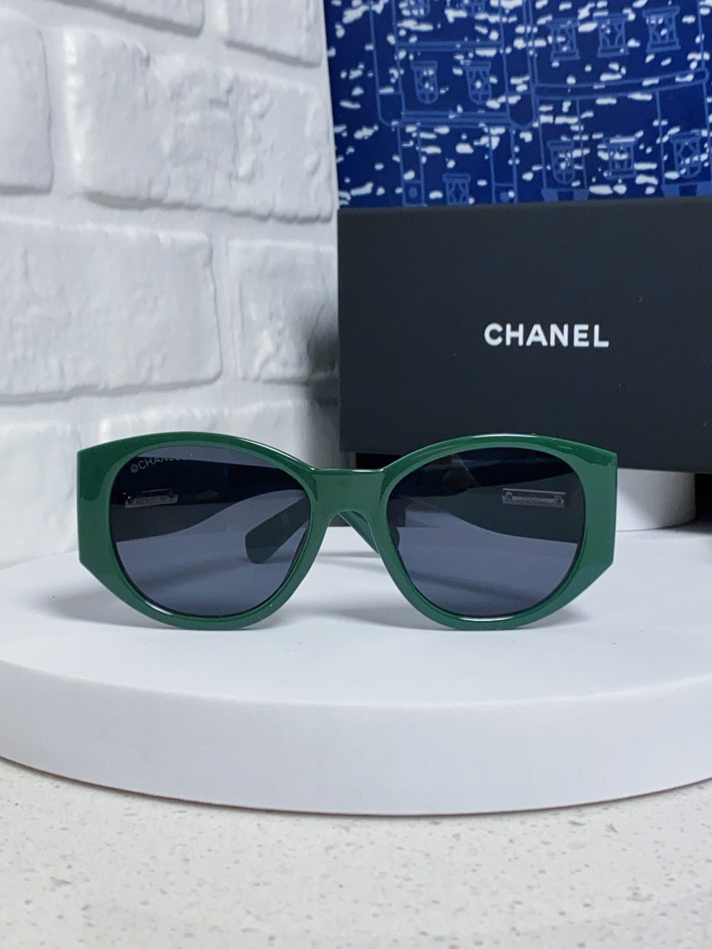 Chanel Polarized Cat-Eye Blue Lens Sunglasses for Women - 158324 - detail image 2