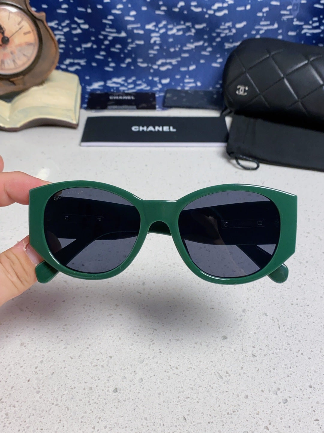 Chanel Polarized Cat-Eye Blue Lens Sunglasses for Women - 158324 - detail image 4