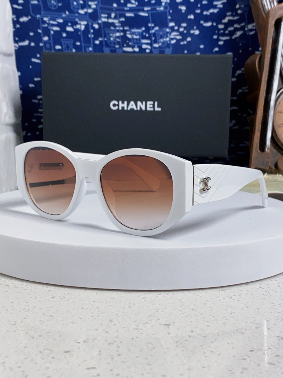 Chanel Polarized Cat-Eye Red Lens Sunglasses for Women - 398594
