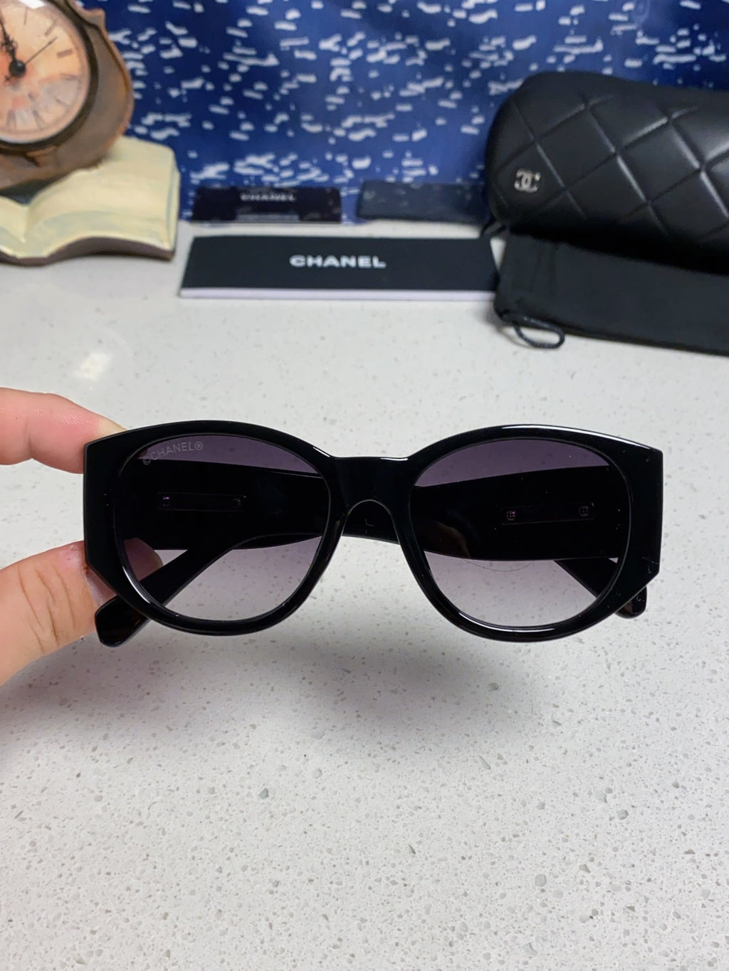 Chanel Polarized Cat-Eye Gray Lens Sunglasses for Women - 398596 - detail image 4