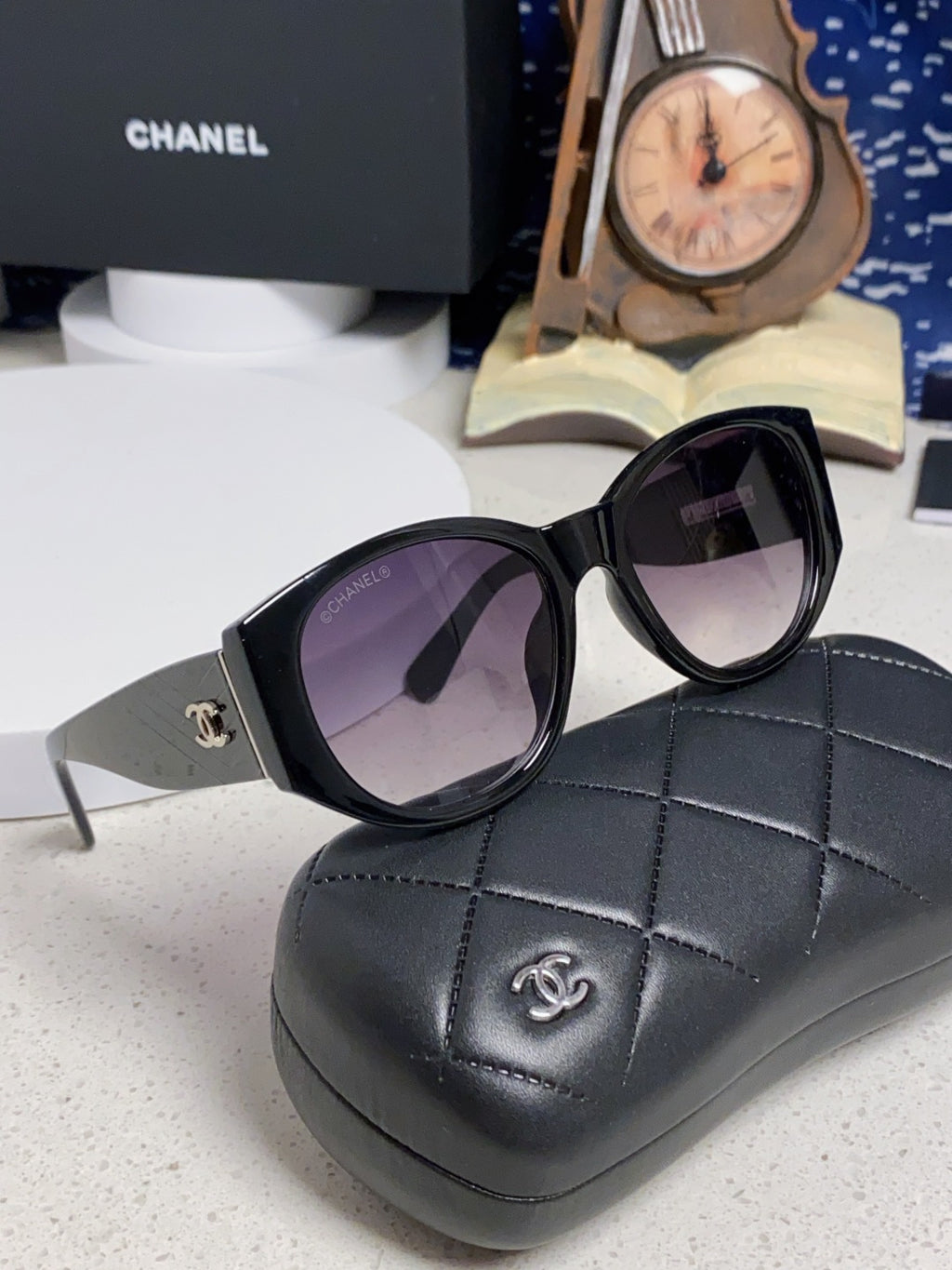 Chanel Polarized Cat-Eye Gray Lens Sunglasses for Women - 398596 - detail image 10