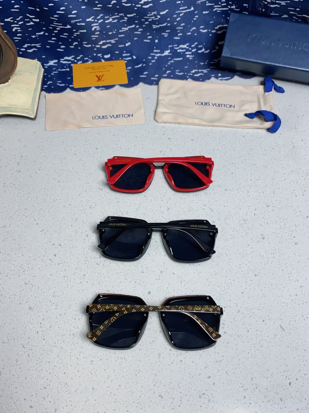 Louis Vuitton Polarized Square Blue Lens Sunglasses for Women - 866859 - detail image 11
