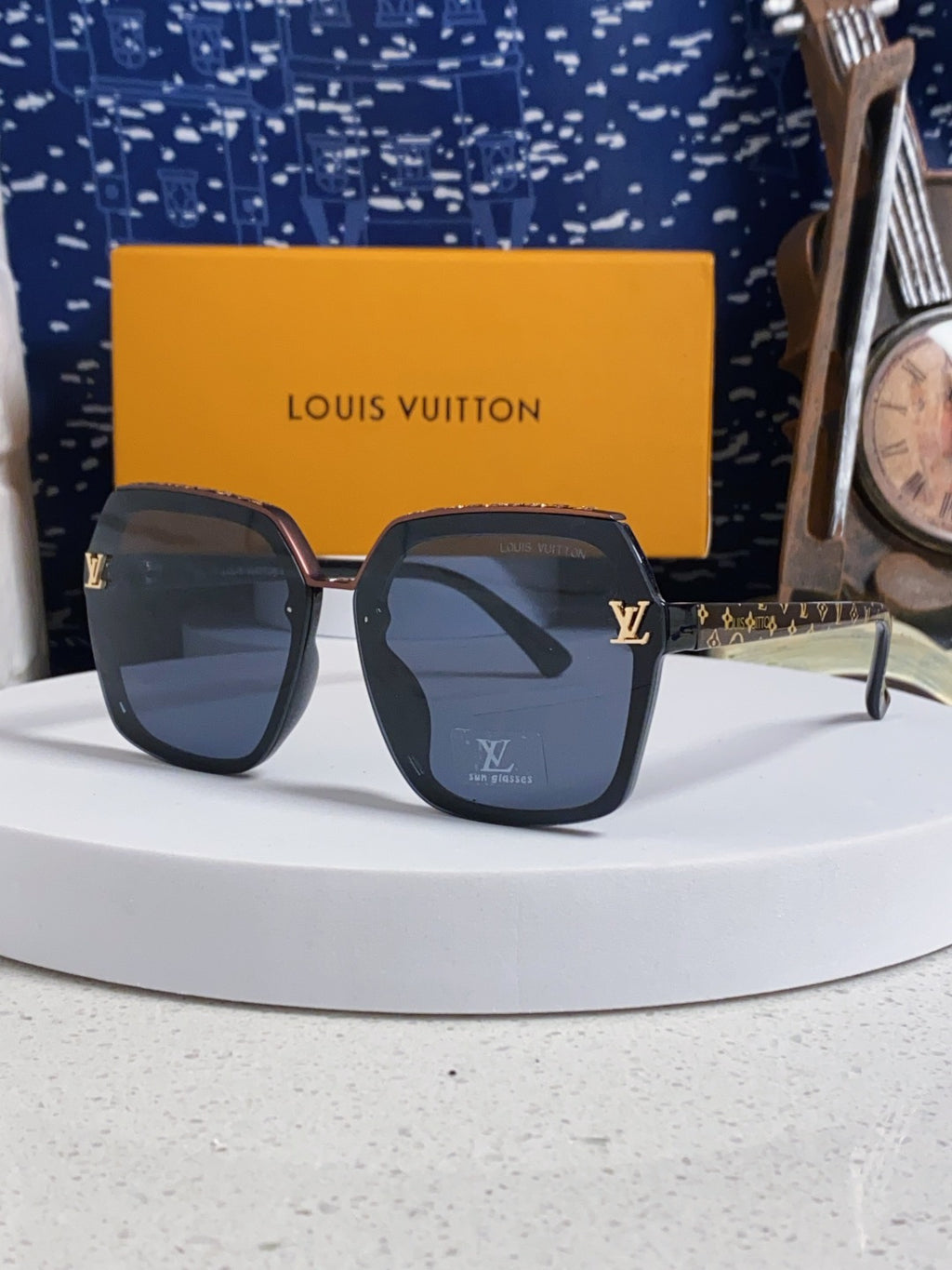 Louis Vuitton Polarized Square Blue Lens Sunglasses for Women - 866859