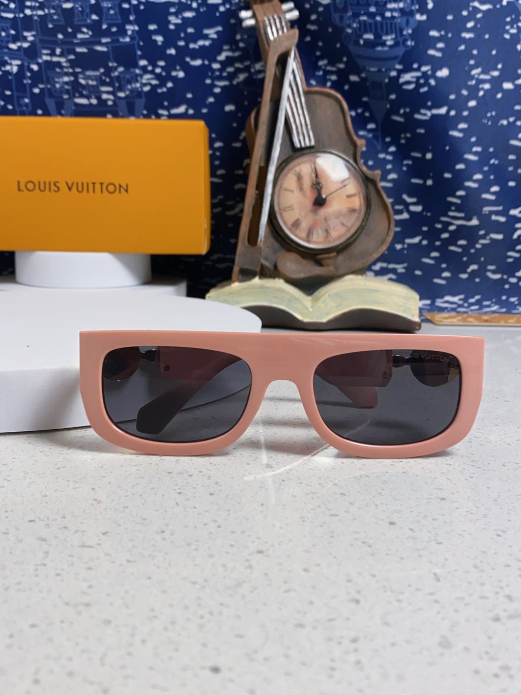 Louis Vuitton Square Red Lens Sunglasses for Men & Women - 866861 - detail image 8