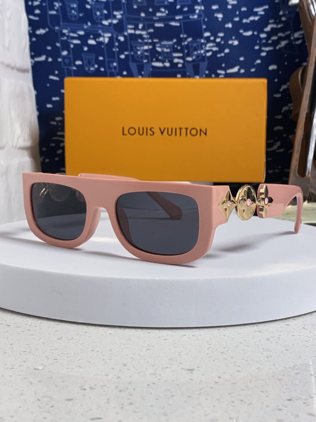 Louis Vuitton Square Red Lens Sunglasses for Men & Women - 866861