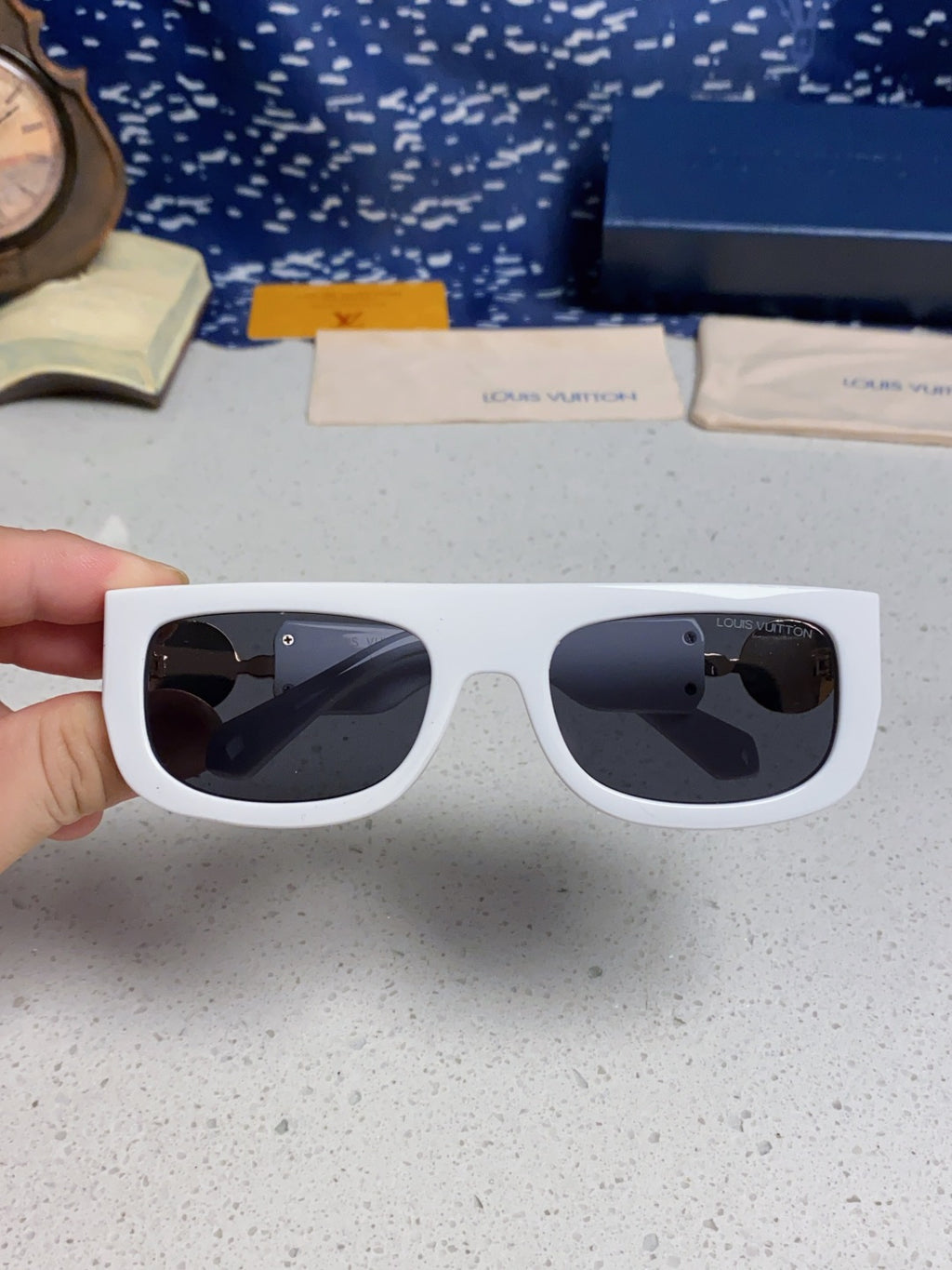 Louis Vuitton Square Silver Lens Sunglasses for Men & Women - 866862 - detail image 4