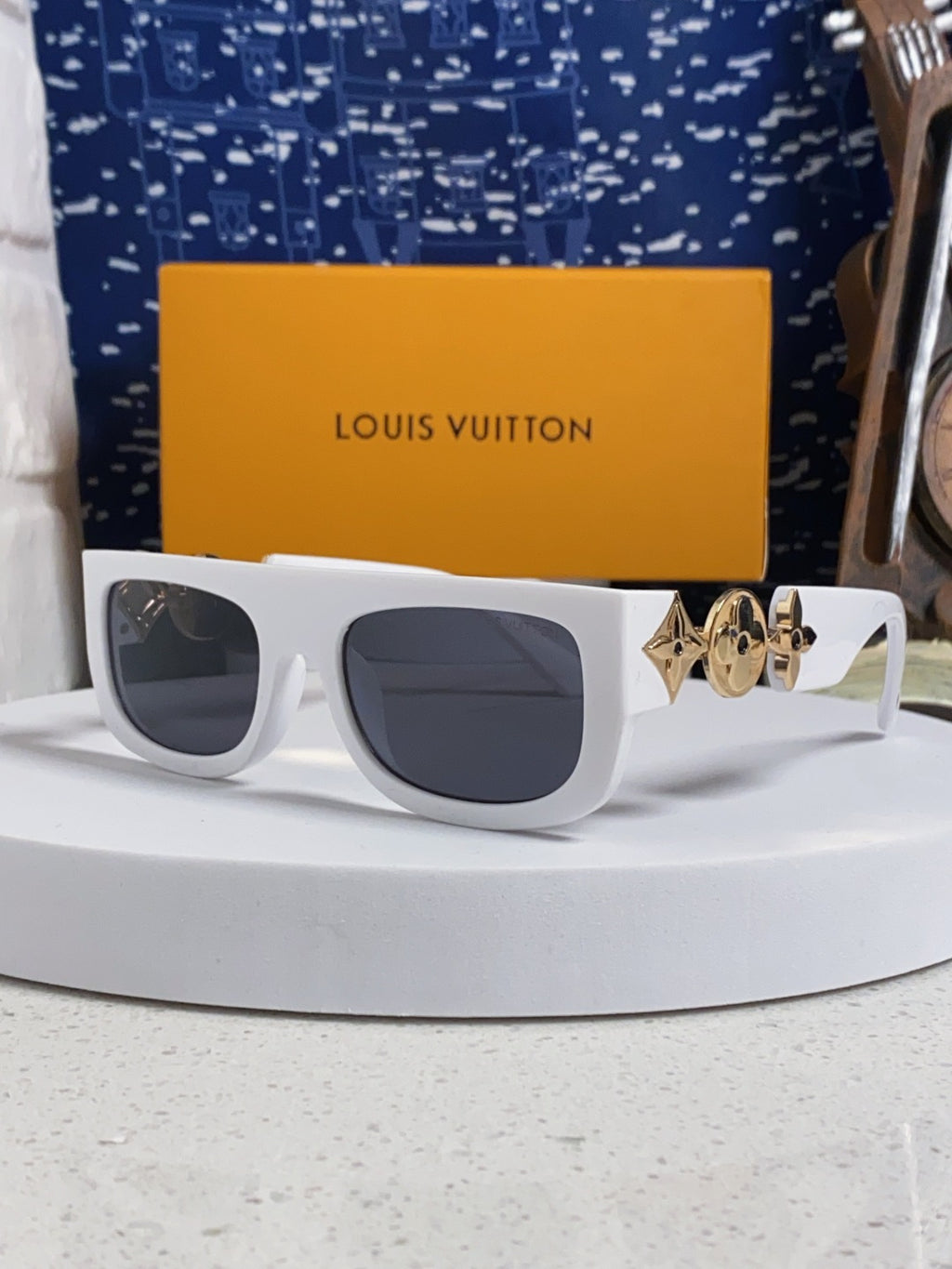 Louis Vuitton Square Silver Lens Sunglasses for Men & Women - 866862