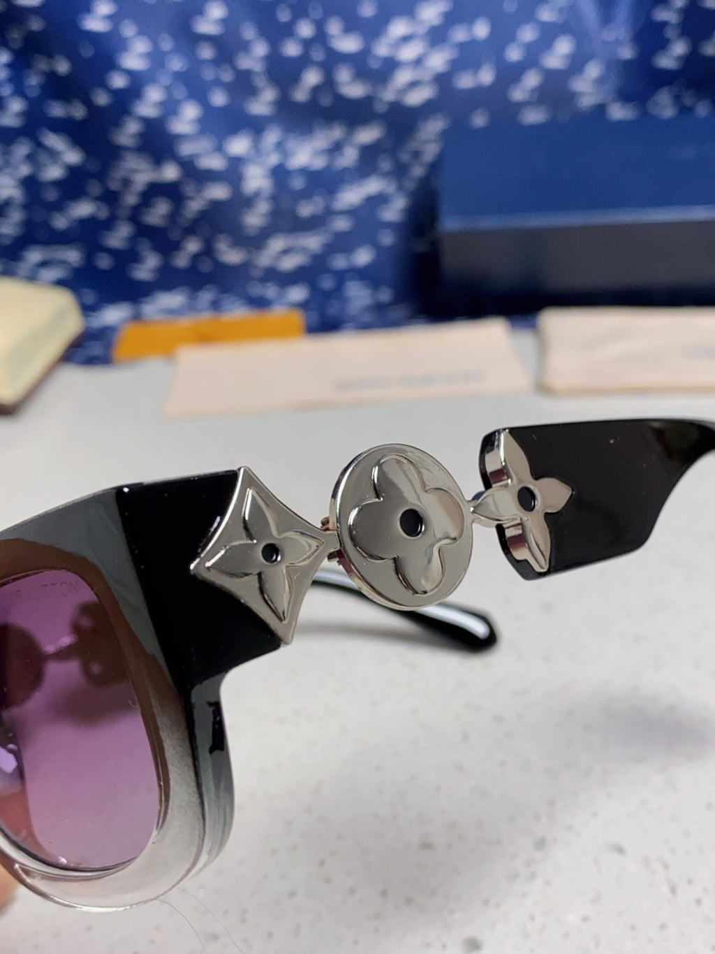 Louis Vuitton Square Brown Lens Sunglasses for Men & Women - 866864 - detail image 6