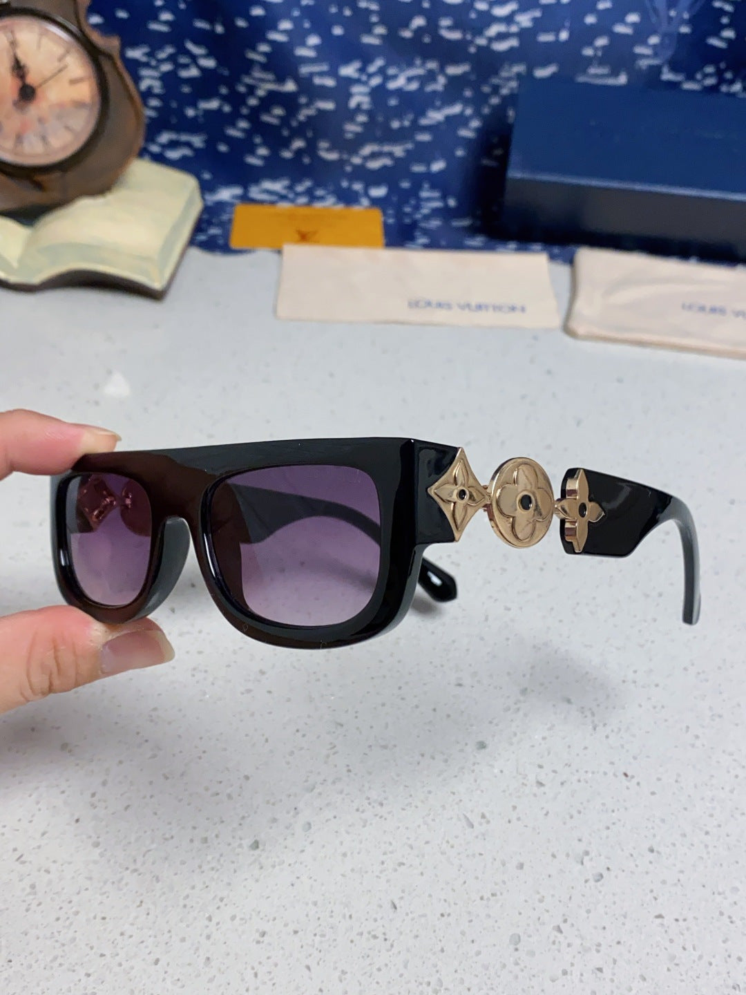 Louis Vuitton Square Brown Lens Sunglasses for Men & Women - 866865 - detail image 6