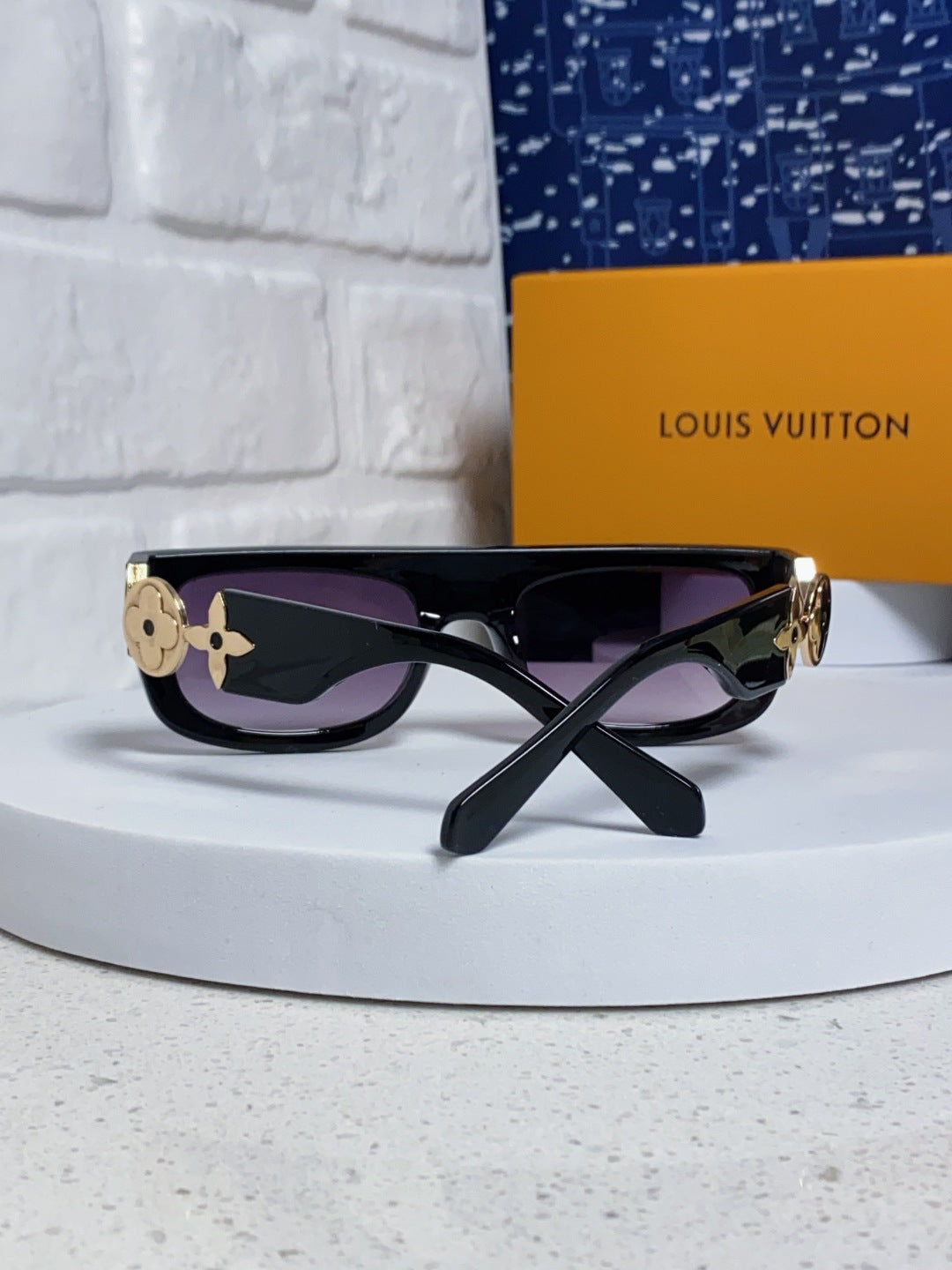 Louis Vuitton Square Brown Lens Sunglasses for Men & Women - 866865 - detail image 3