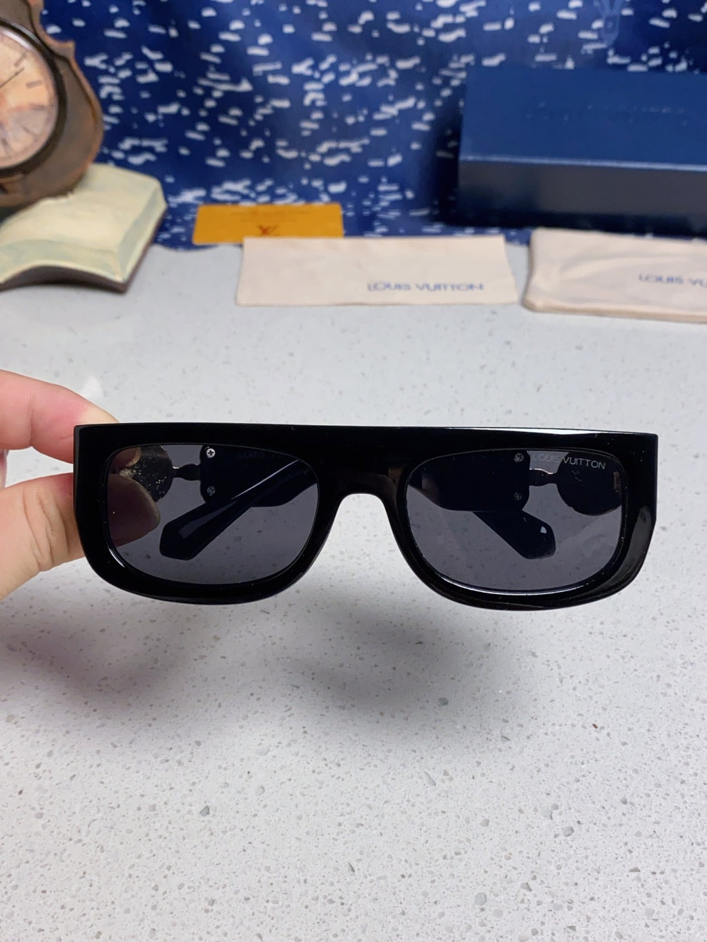 Louis Vuitton Square Black Lens Sunglasses for Men & Women - 866866 - detail image 5