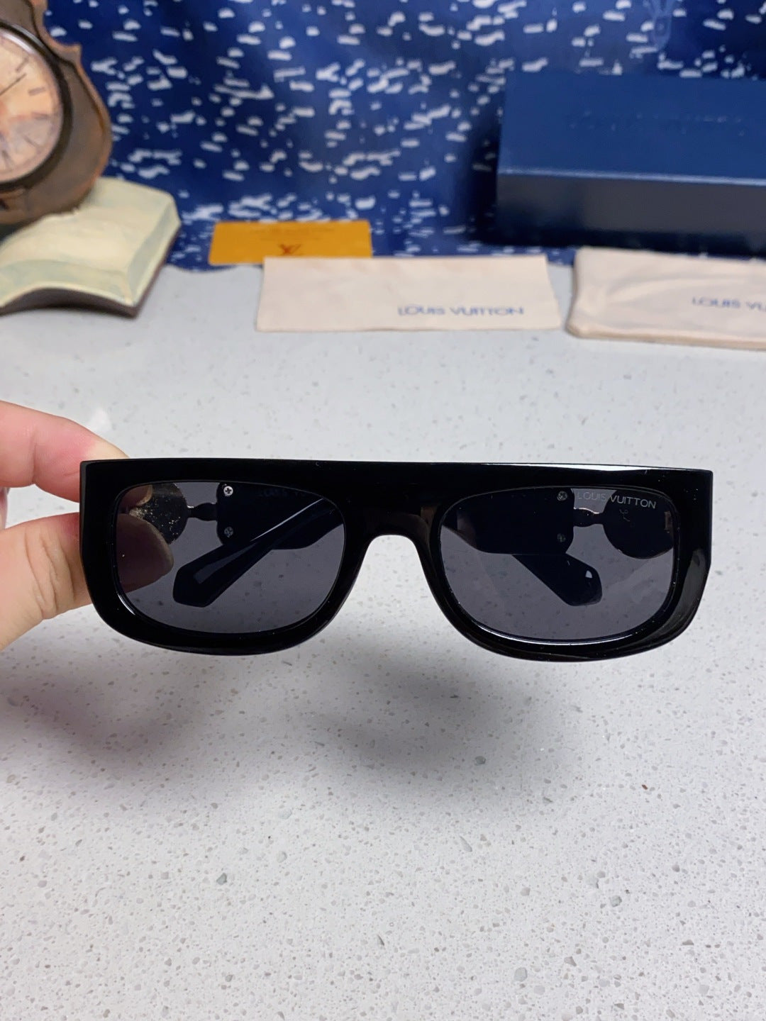 Louis Vuitton Square Black Lens Sunglasses for Men & Women - 866866 - detail image 5