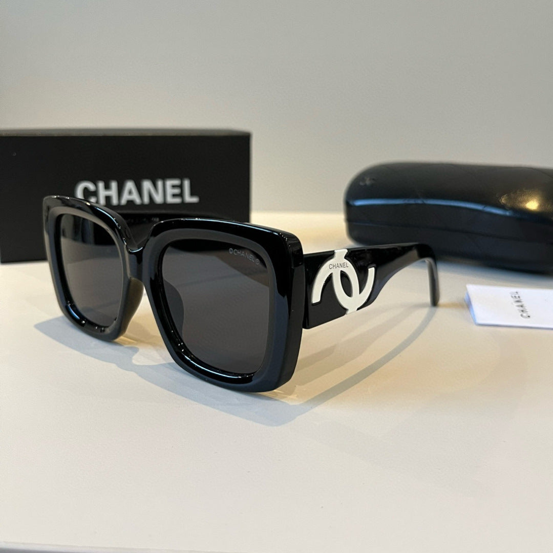 Chanel Fashion Black Lens Sunglasses for Men & Women - 358035 - detail image 3