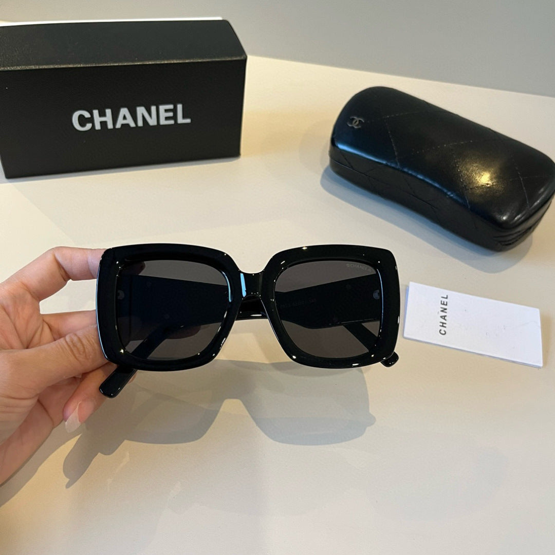 Chanel Fashion Black Lens Sunglasses for Men & Women - 358035 - detail image 9