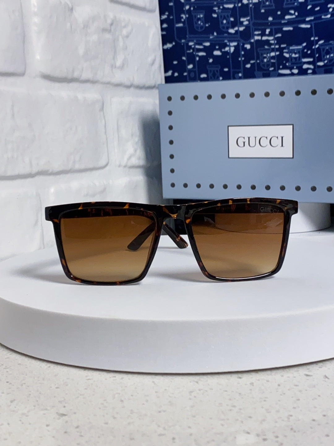 Gucci Polarized Fashion Brown Lens Sunglasses for Men & Women - 414985 - detail image 2