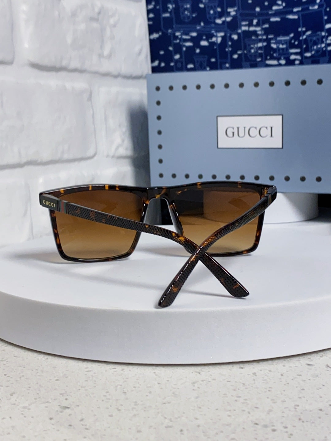 Gucci Polarized Fashion Brown Lens Sunglasses for Men & Women - 414985 - detail image 3