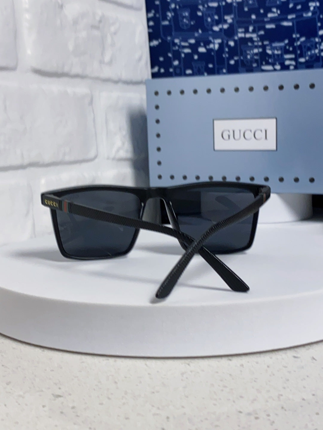 Gucci Polarized Fashion Black Lens Sunglasses for Men & Women - 414987 - detail image 3