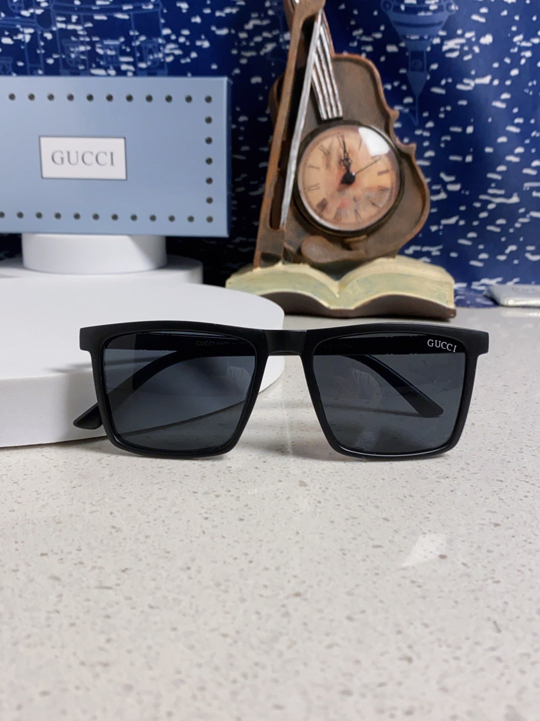 Gucci Polarized Fashion Black Lens Sunglasses for Men & Women - 414987 - detail image 9