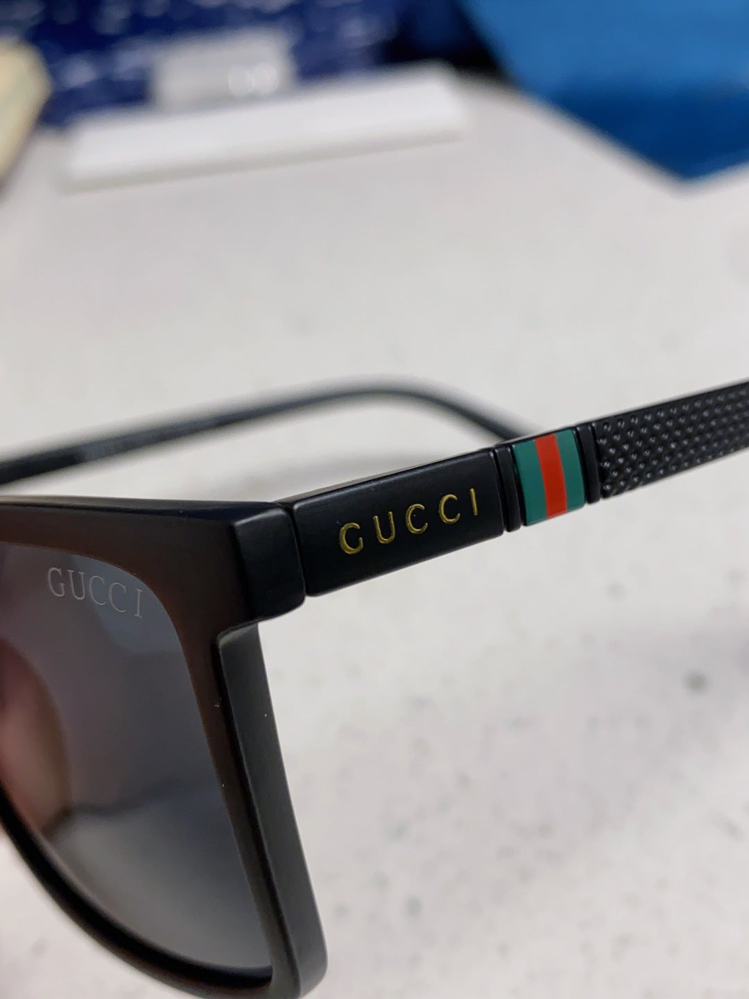 Gucci Polarized Fashion Black Lens Sunglasses for Men & Women - 414987 - detail image 7