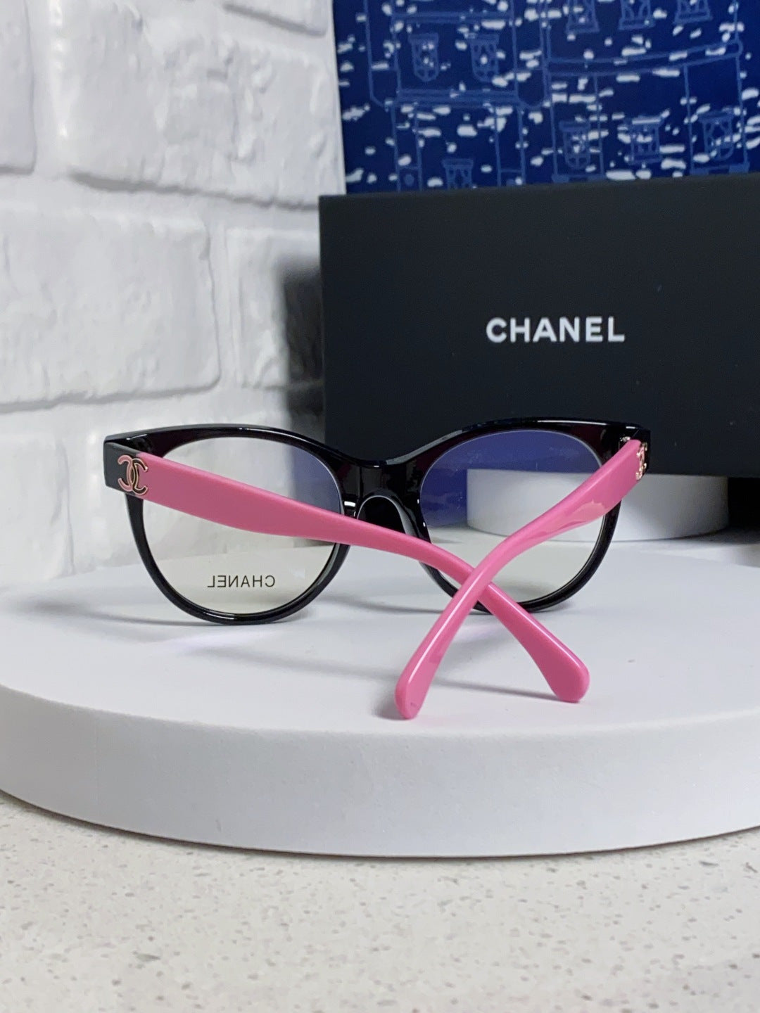 Chanel Fashion Silver Lens Sunglasses for Women - 415184 - detail image 3