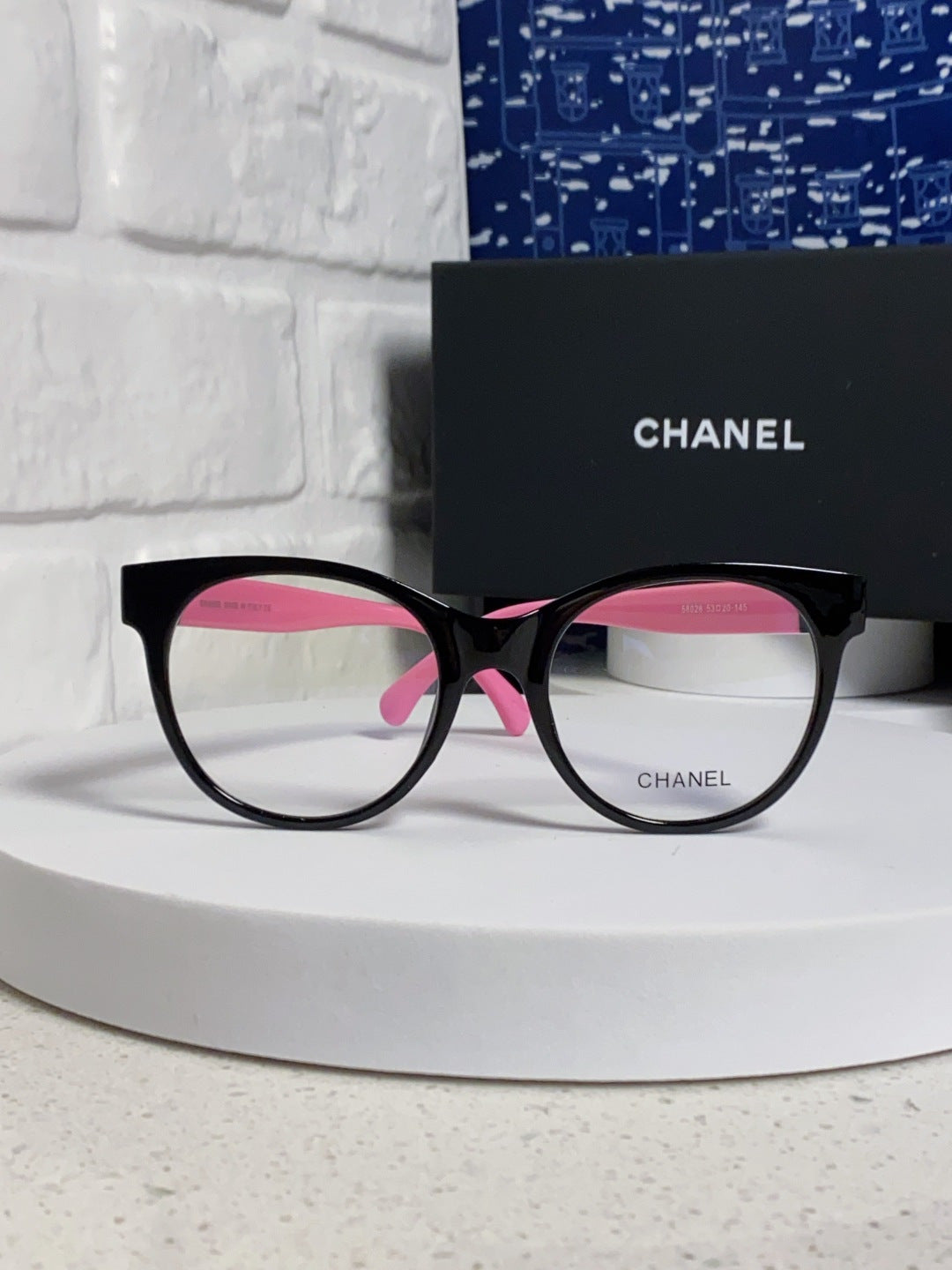 Chanel Fashion Silver Lens Sunglasses for Women - 415184 - detail image 2