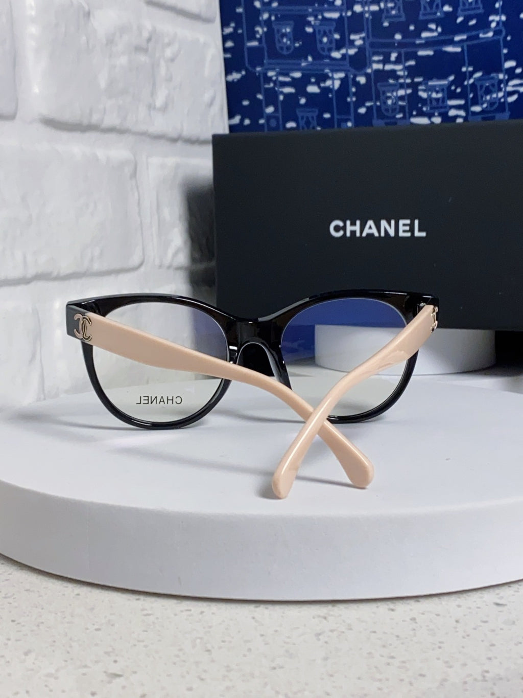 Chanel Fashion Silver Lens Sunglasses for Women - 415185 - detail image 3