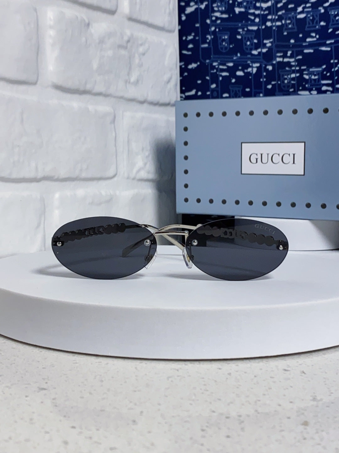 Gucci GG1922 Round Black Lens Sunglasses for Men & Women - detail image 3