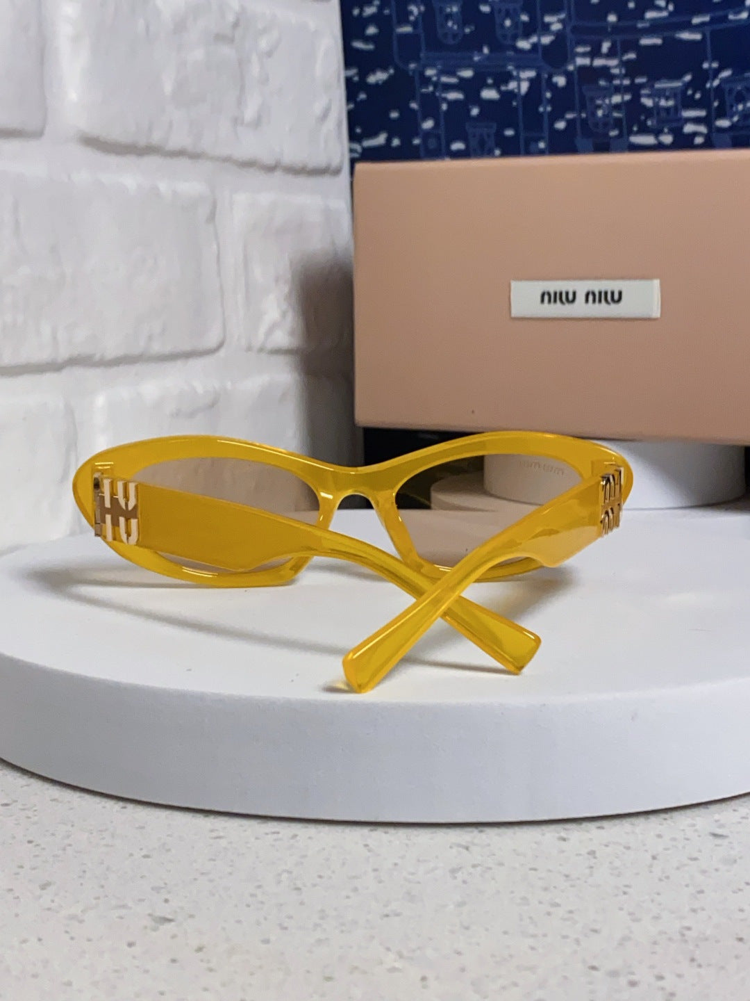 Miu Miu Cat-Eye Orange Lens Sunglasses for Men & Women - 358708 - detail image 3