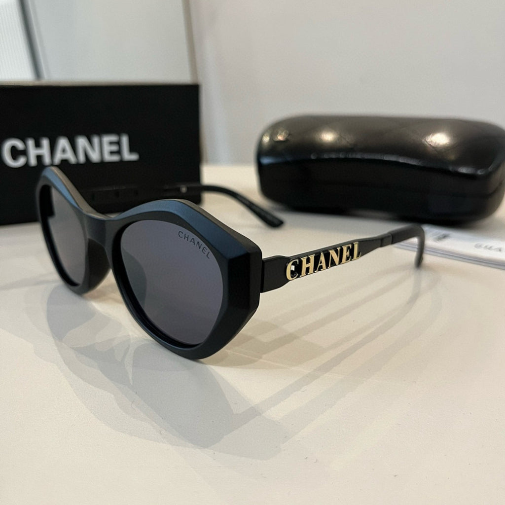 Chanel Fashion Black Lens Sunglasses for Men & Women - 867017 - detail image 3