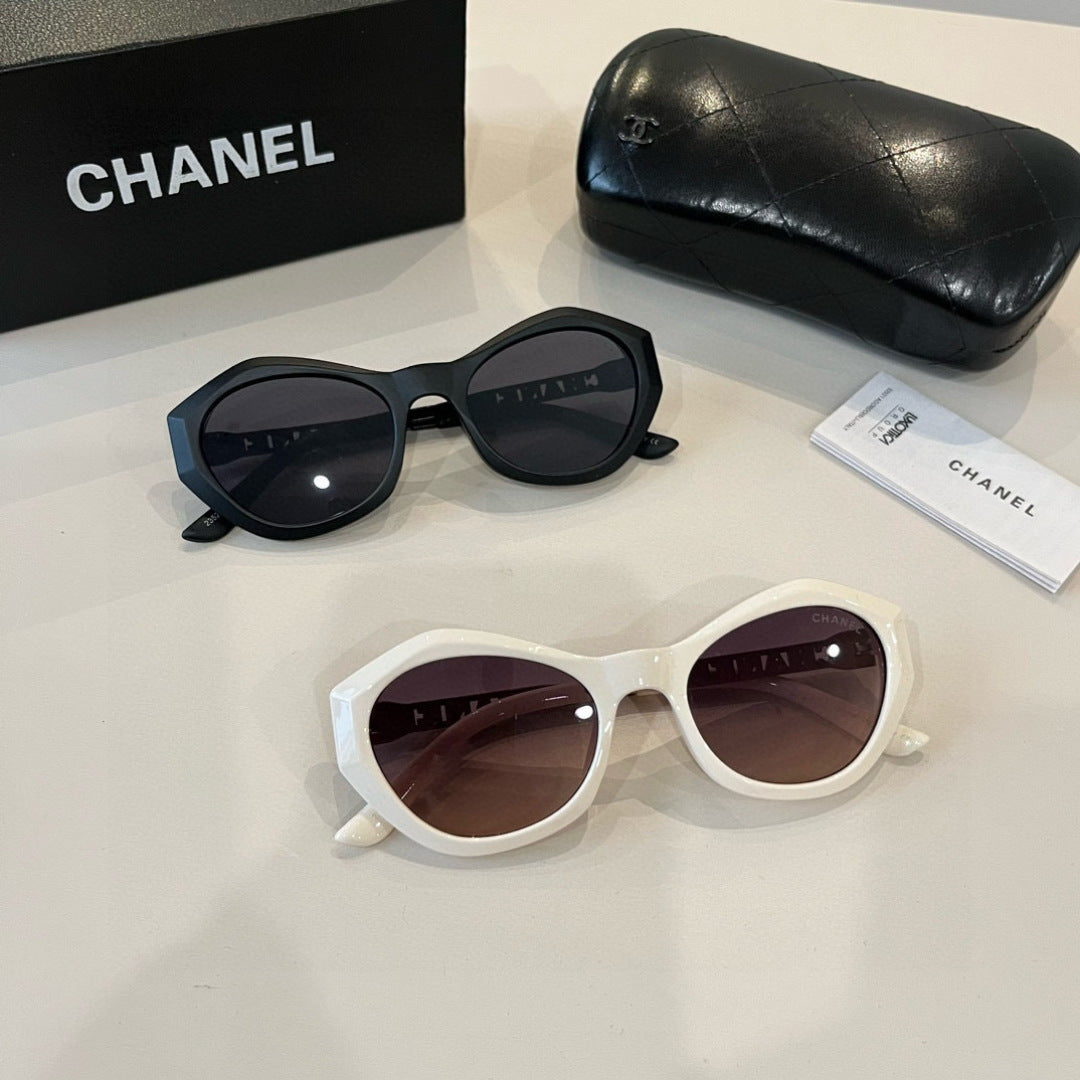 Chanel Fashion Red Lens Sunglasses for Men & Women - 867018 - detail image 12