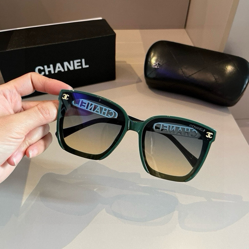 Chanel Fashion Gold Lens Sunglasses for Men & Women - 382246 - detail image 2