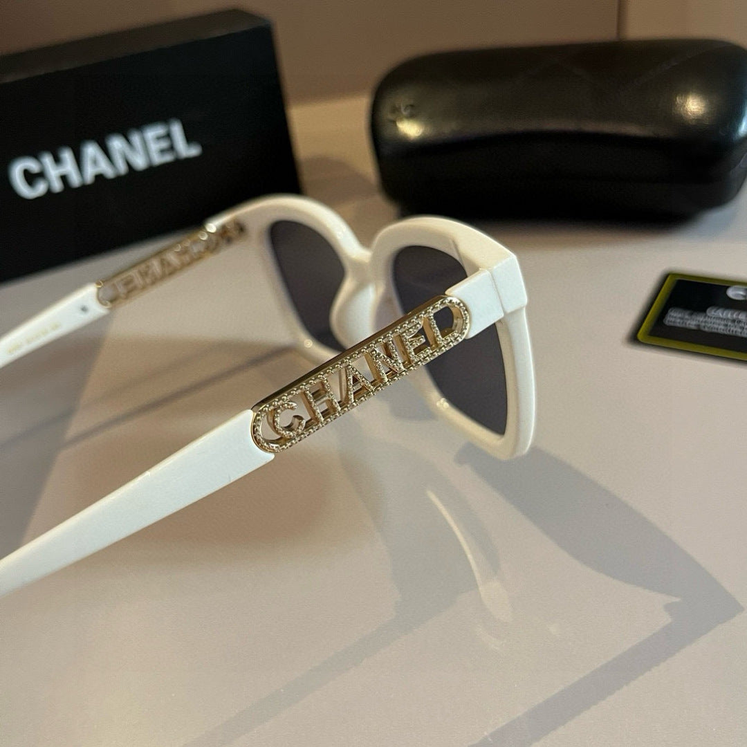 Chanel Fashion Silver Lens Sunglasses for Men & Women - 382222 - detail image 2