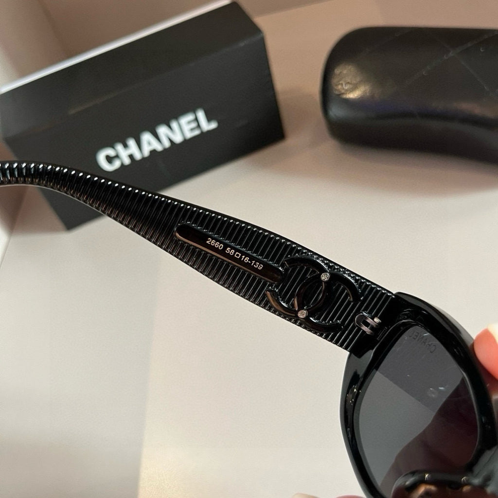 Chanel Oversized Silver Lens Sunglasses for Men & Women - 867026 - detail image 7