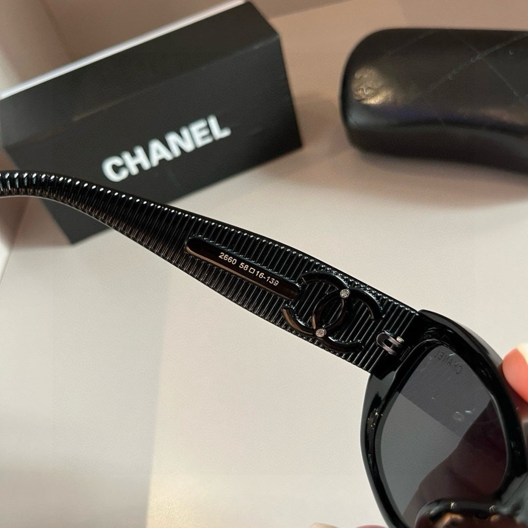 Chanel Oversized Silver Lens Sunglasses for Men & Women - 867026 - detail image 7