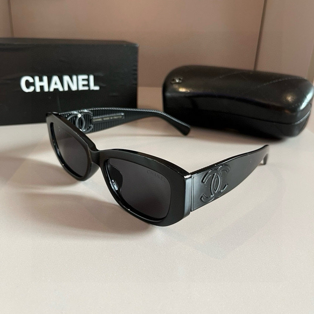 Chanel Oversized Silver Lens Sunglasses for Men & Women - 867026 - detail image 3