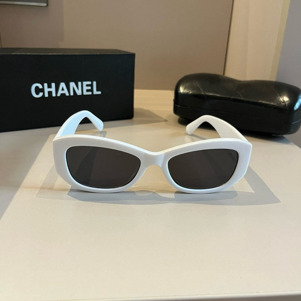 Chanel Oversized Gold Lens Sunglasses for Men & Women - 867027 - detail image 2