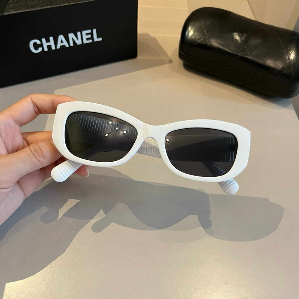 Chanel Oversized Gold Lens Sunglasses for Men & Women - 867027 - detail image 6