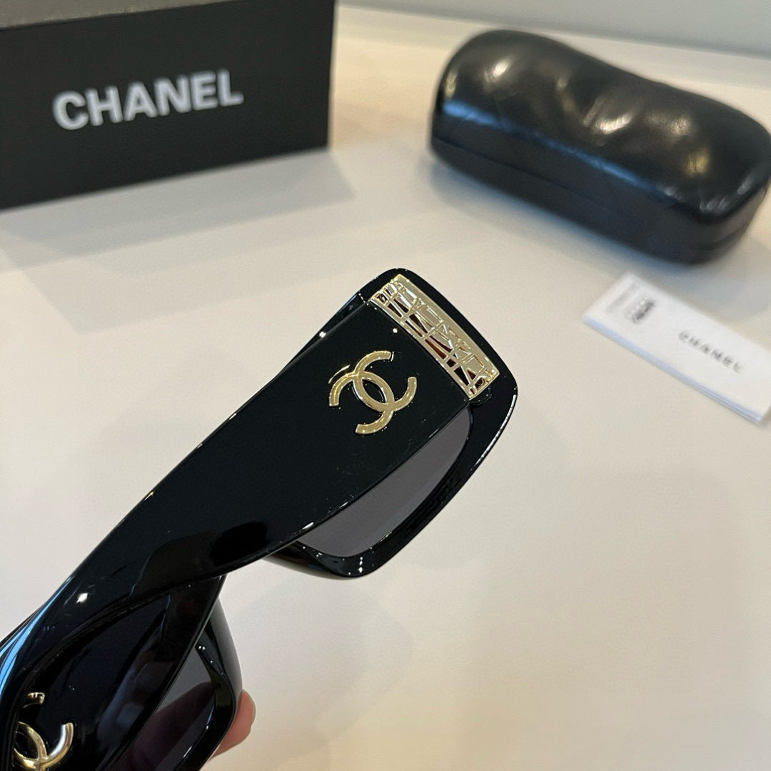 Chanel Fashion Black Lens Sunglasses for Men & Women - 448958 - detail image 6