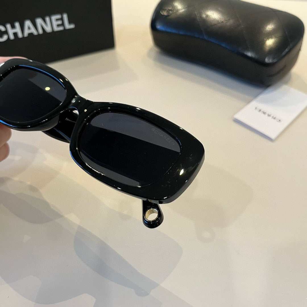 Chanel Oversized Black Lens Sunglasses for Men & Women - 867028 - detail image 5