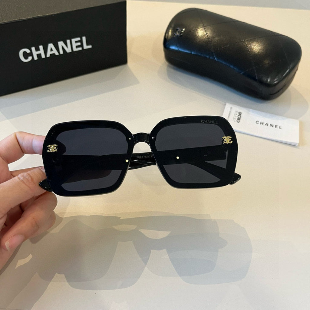 Chanel Fashion Black Lens Sunglasses for Men & Women - 358040 - detail image 4